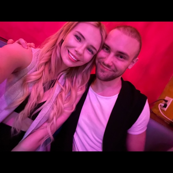 Flairhair 20 inch Extensions - Picture 10 of 10